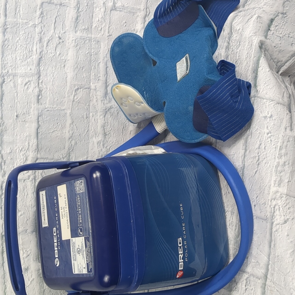 Breg Cold therapy polar care cube with multi use pad